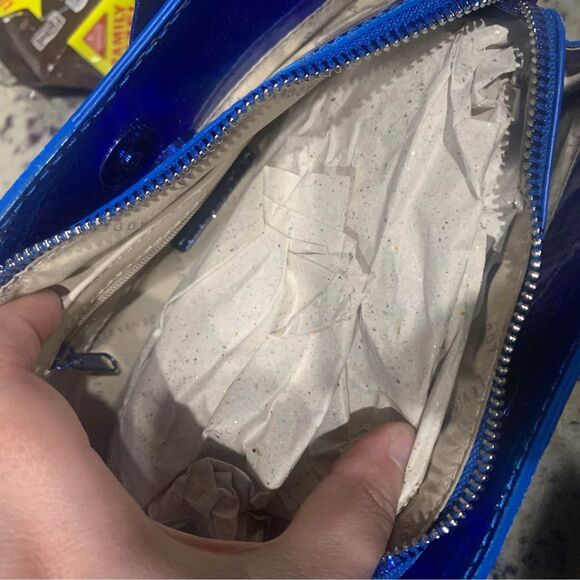 Steve Madden Iridescent Blue crossbody adjustable strap w/ many compartmentsNew - Picture 7 of 8